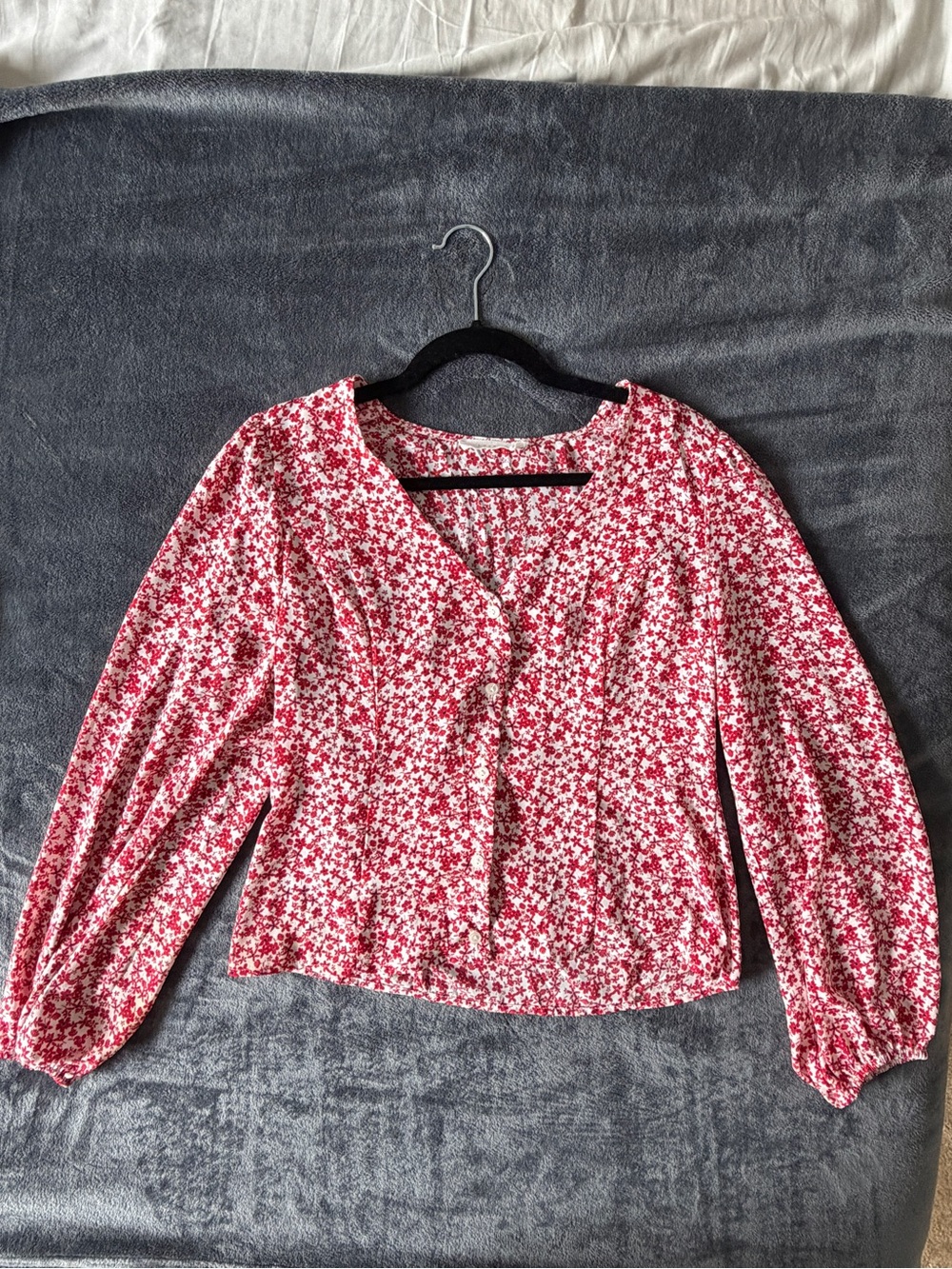 ✨Lush Red Floral Button-Front Blouse